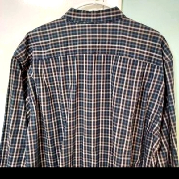 C.E. Schmidt Workwear plaid button front shirt- size 2X - Picture 4 of 7